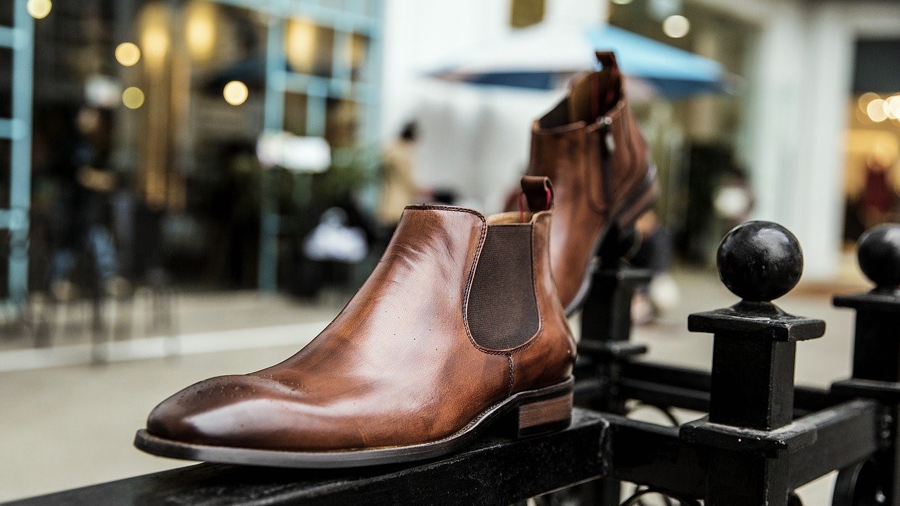 10 Best Chelsea Boots Under 200- [Review and Guide]
